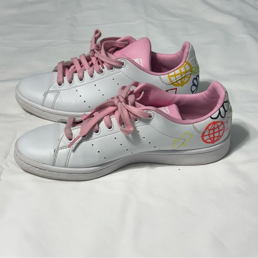 Adidas Stan Smith Womens Size 8.5 Doodles Flower Earth Globe White Pink - Picture 5 of 14